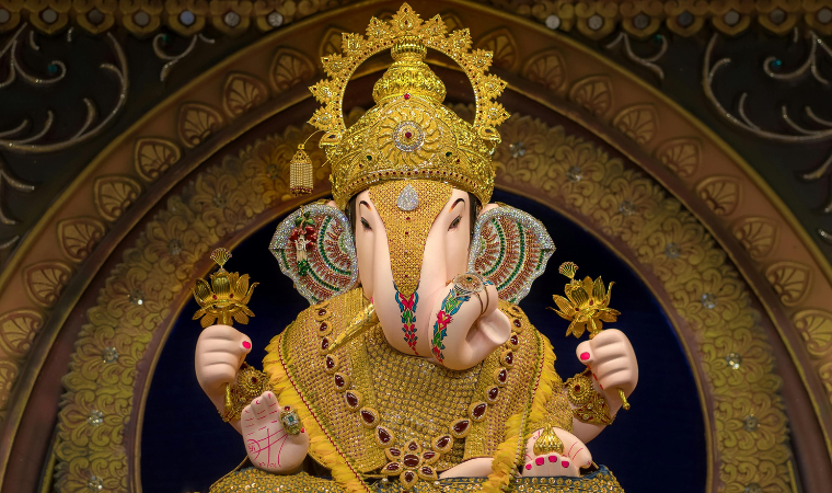 Ganesh Chaturthi festival celebrations by Indian diaspora in New York and London