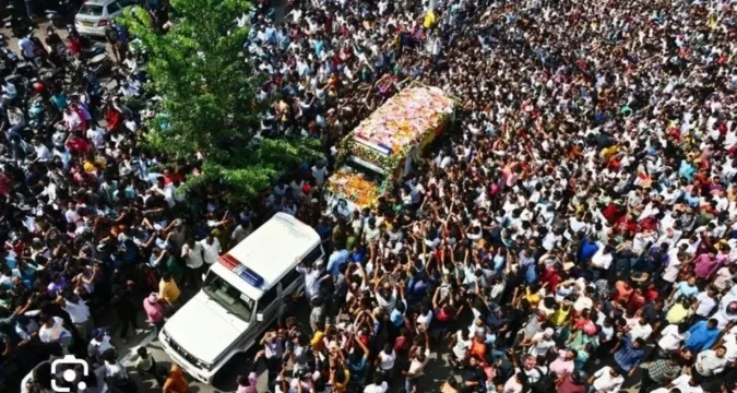 Crowd gathers outside GMCH to pay tribute to singer Zubeen Garg