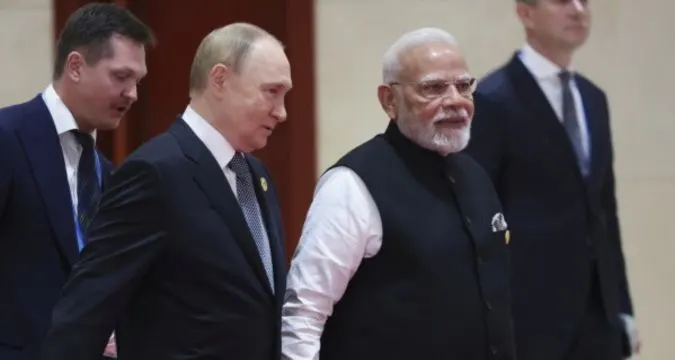 PM Modi with Russian President Vladimir Putin at SCO Summit 2025 discussing India–Russia energy and defense cooperation
