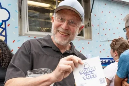 Protesters holding Ben & Jerry’s ice cream cups in support of social activism _ TVT News