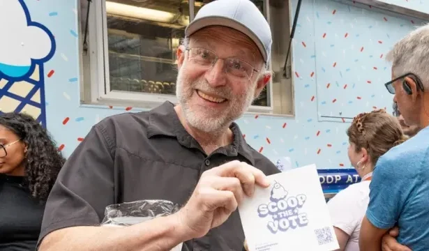 Protesters holding Ben & Jerry’s ice cream cups in support of social activism _ TVT News