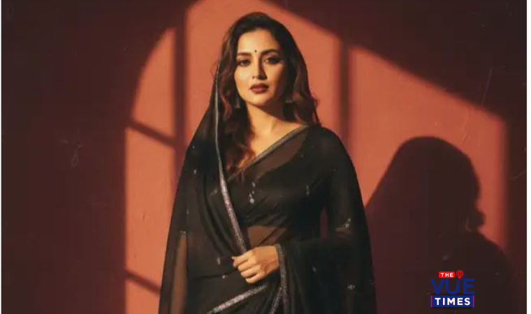 Retro Bollywood-style saree photo created using Gemini AI filters