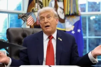 Trump announces 100% tariff on pharma imports in Washington