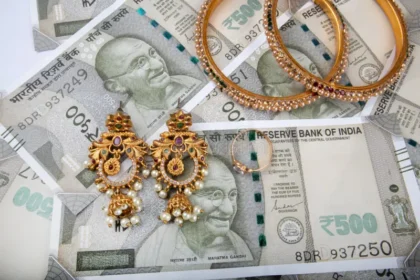 Live Gold Rate Updates — 22 Carat & 24 Carat Prices in India