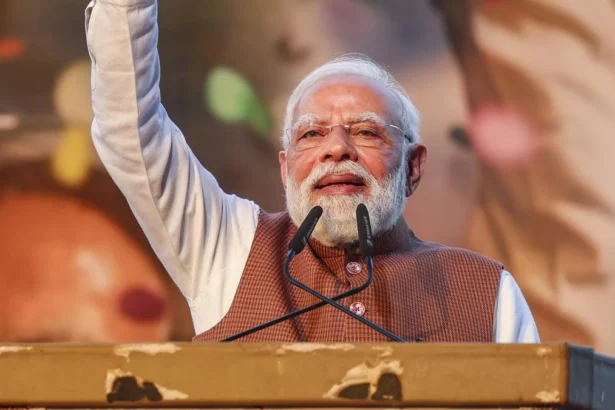 Citizens Engaging with the Constitution at a Public Event