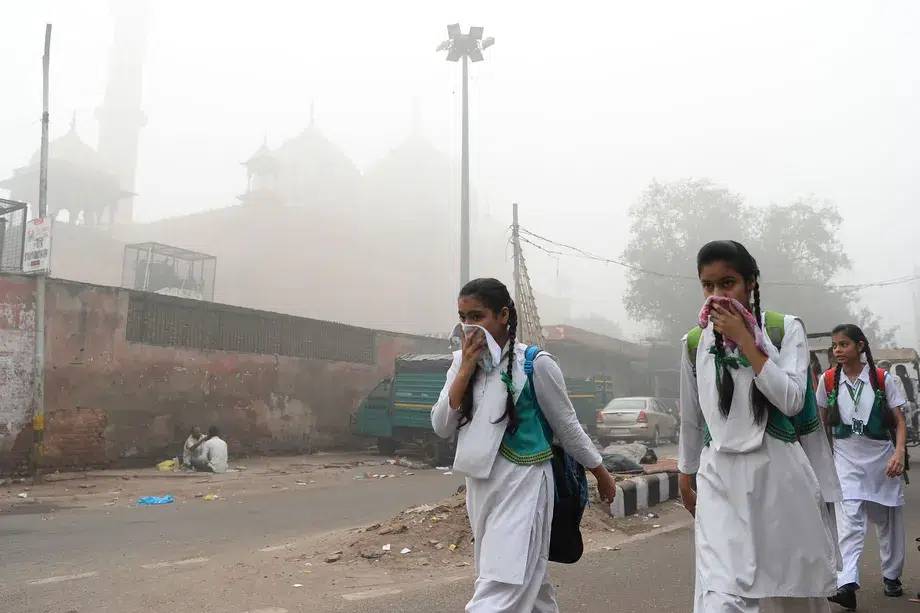 Children in India affected by air pollution and poor environmental conditions