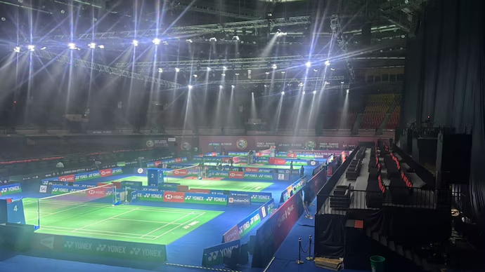 India Open badminton match highlighting venue and court condition controversy