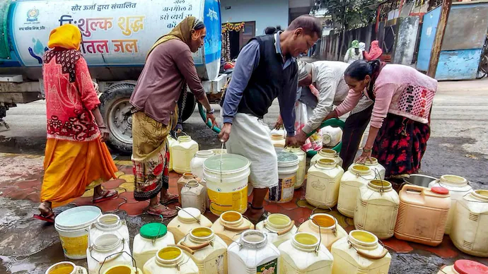 Residential areas in Indore affected by water contamination crisis