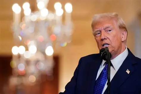Trump Ends Longest US Government Shutdown with New Bill: Experts Warn of Short-Term Economic Fallout
