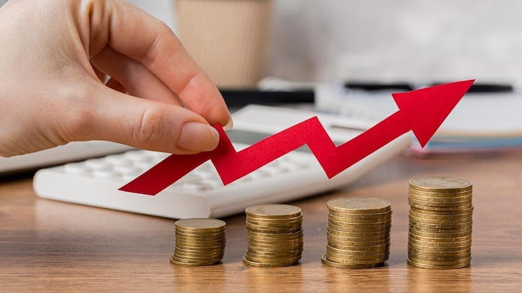 Rising prices and inflation affecting daily life and savings of middle-class Indians