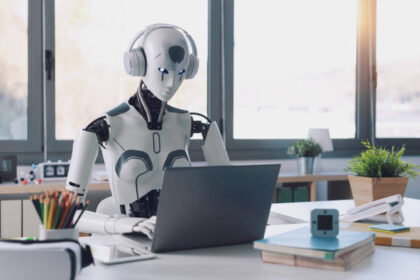 AI vs human creativity concept illustration showing robot and human working together – future of creativity with AI in India